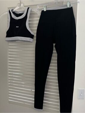 Set Active Sportsbody Black and White Two-Piece Set - bra & Leggings